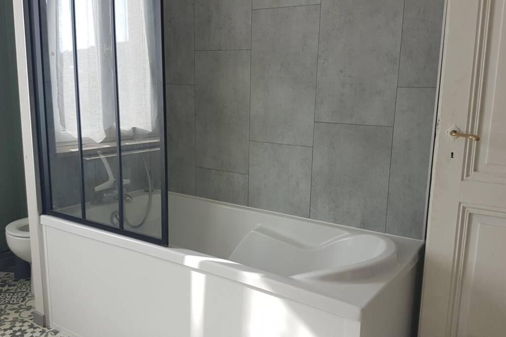 Audun-Le-Tiche - Appartements 3 Chambres المظهر الخارجي الصورة